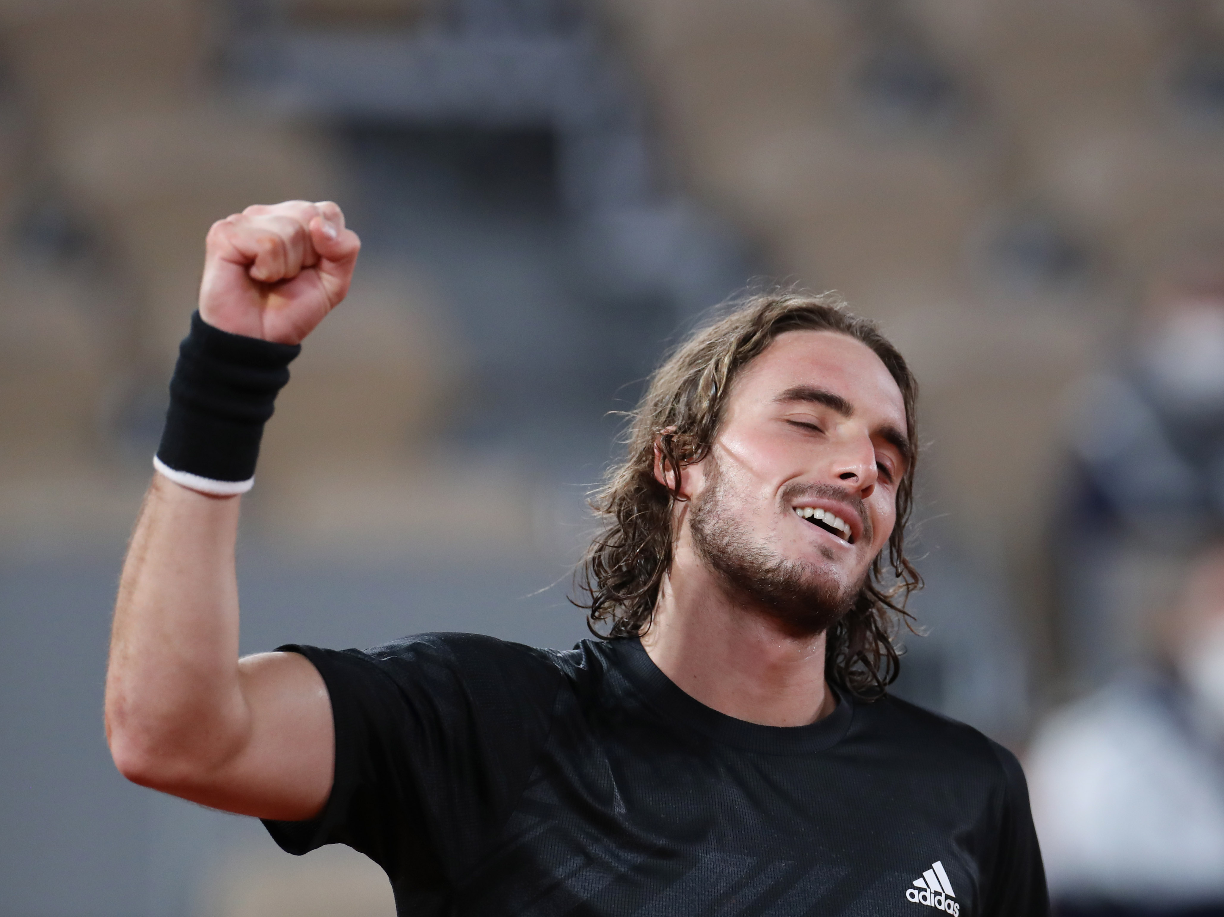 世界网球队碾压欧洲网球队，西西帕斯制霸全场