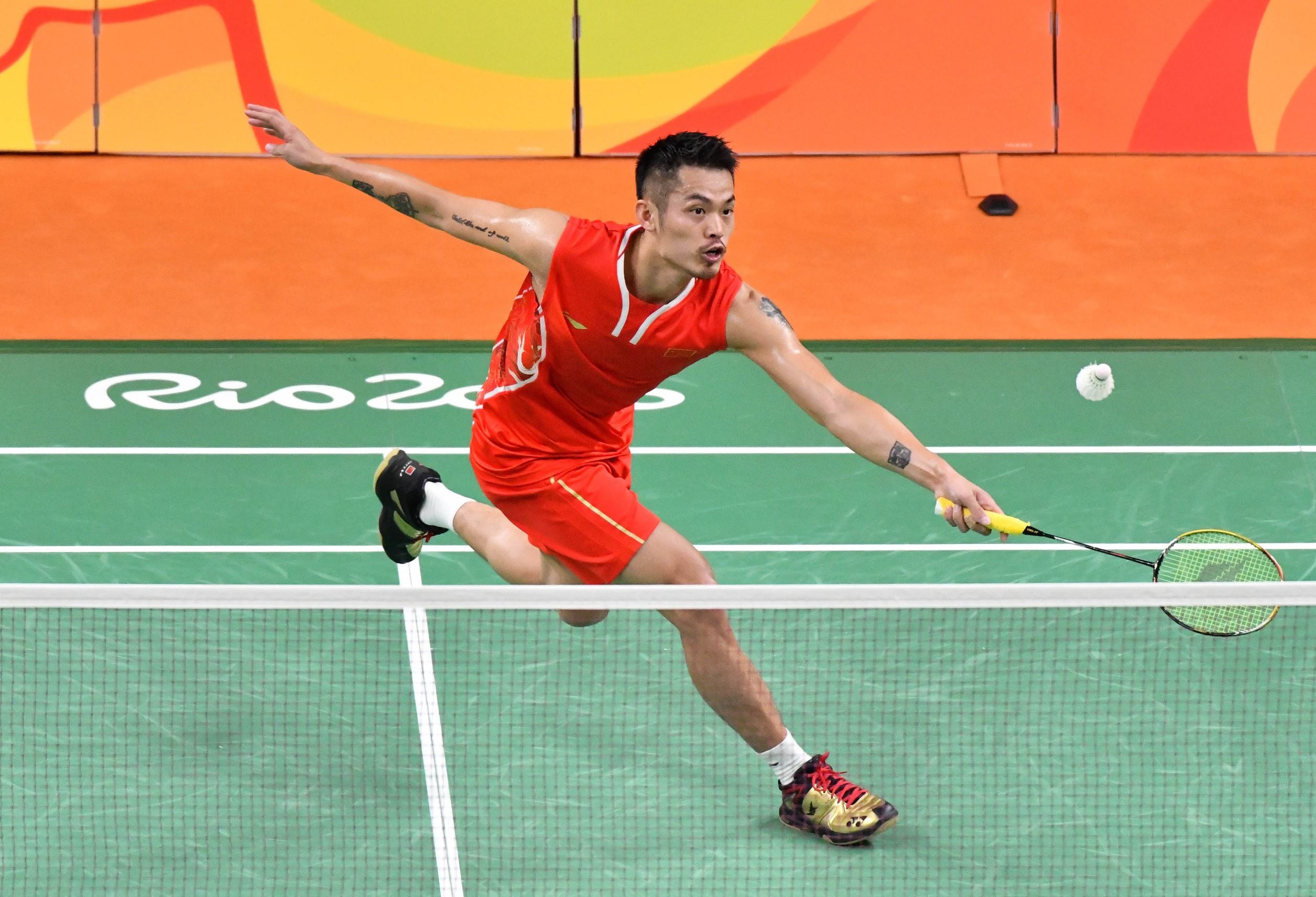 英格兰羽毛球队险胜丹麦羽毛球队,林丹高光表现 英格兰羽毛球队险胜丹麦羽毛球队,林丹高光表现