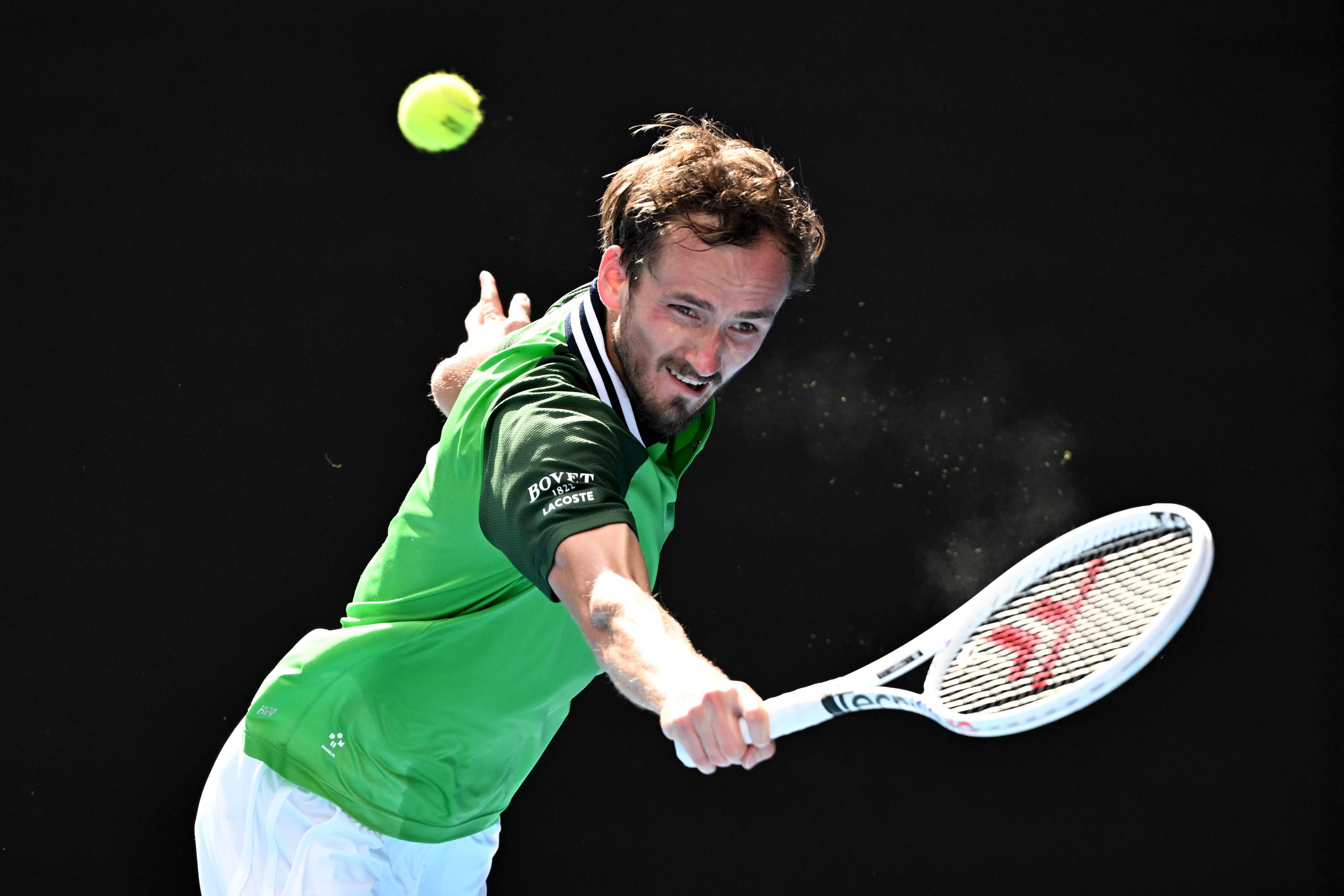 美国网球队绝杀世界网球队，梅德韦杰夫制霸全场