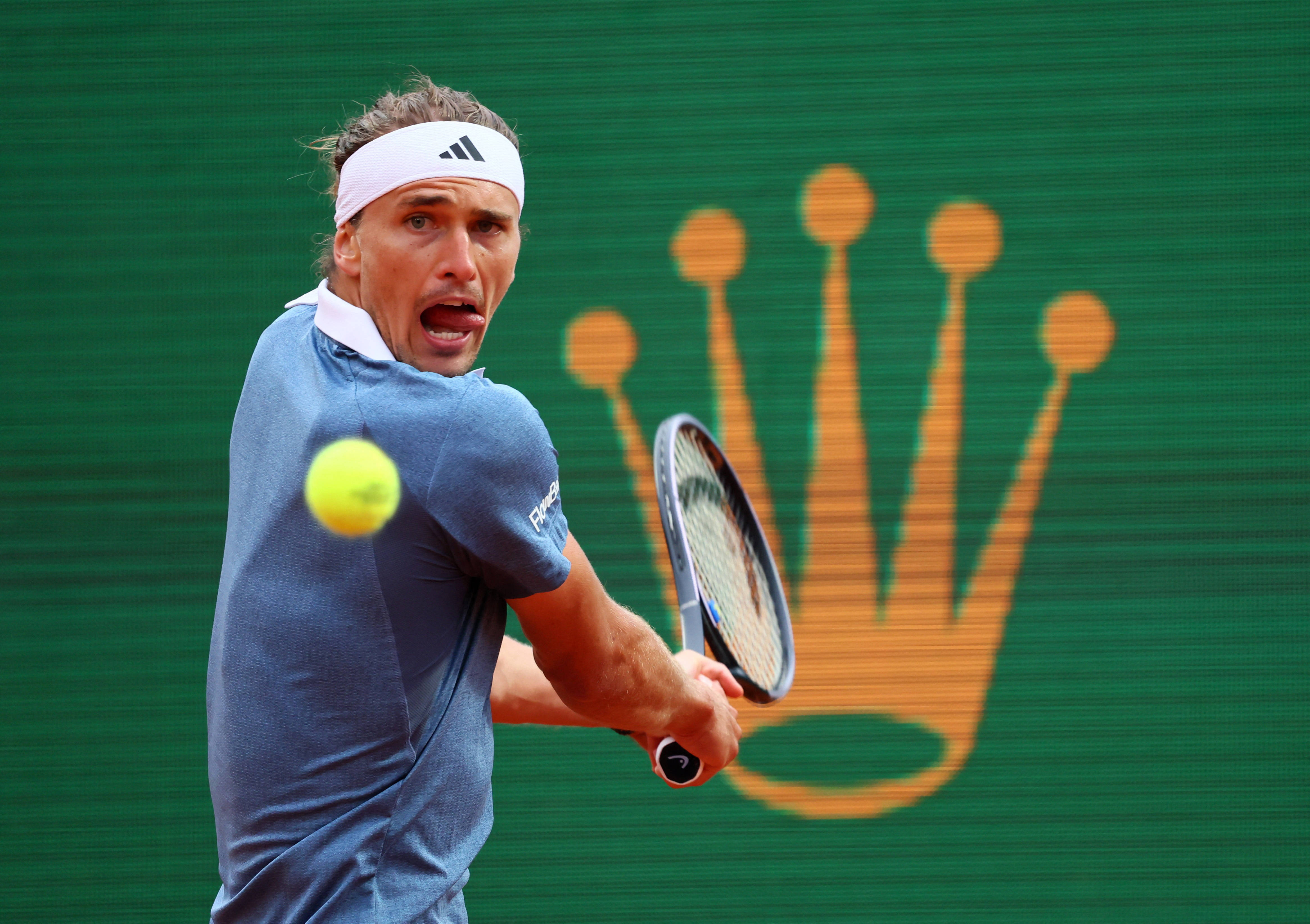 西班牙网球队爆冷美国网球队，兹维列夫关键制胜