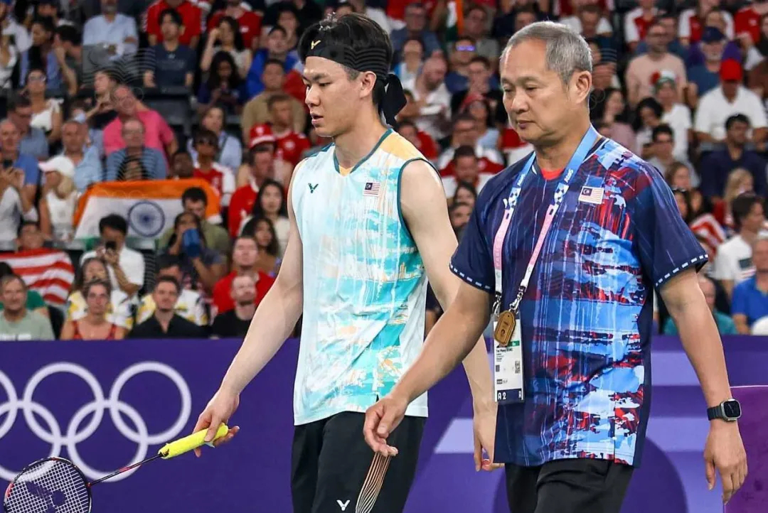 包含中国队轻取印尼队，李梓嘉状态火热的词条