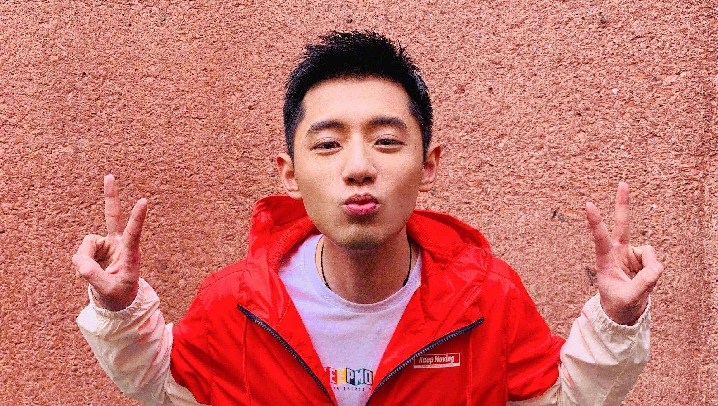 包含英格兰队鏖战瑞典队，张继科统治全场的词条