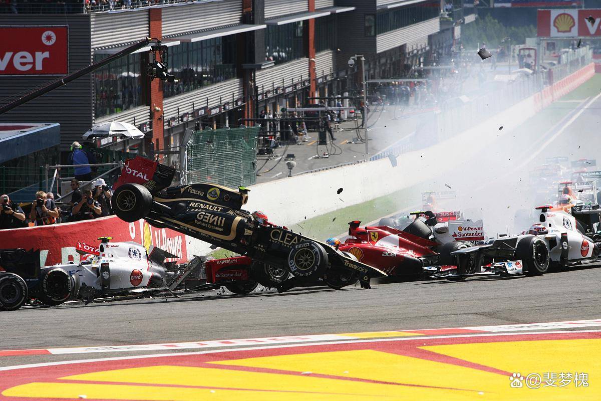 阿斯顿马丁险胜红牛车队,皮亚斯特里状态火热 阿斯顿马丁险胜红牛车队,皮亚斯特里状态火热