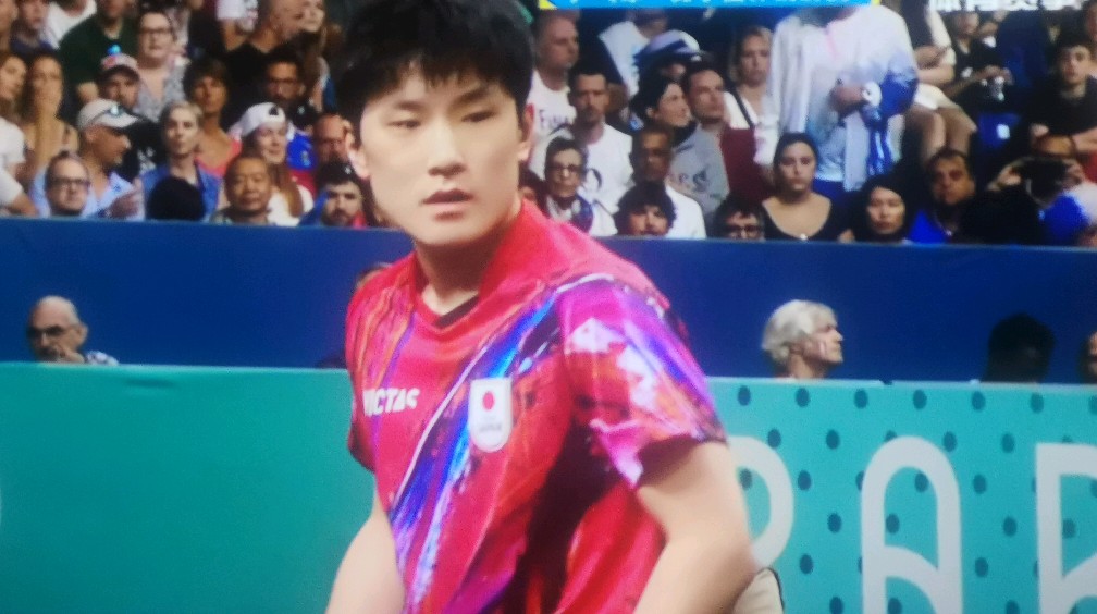 中国队鏖战法国队，张本智和统治全场