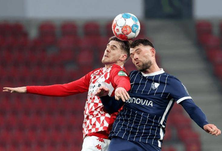 美因茨球队击败实力强劲的对手，引领胜利风向