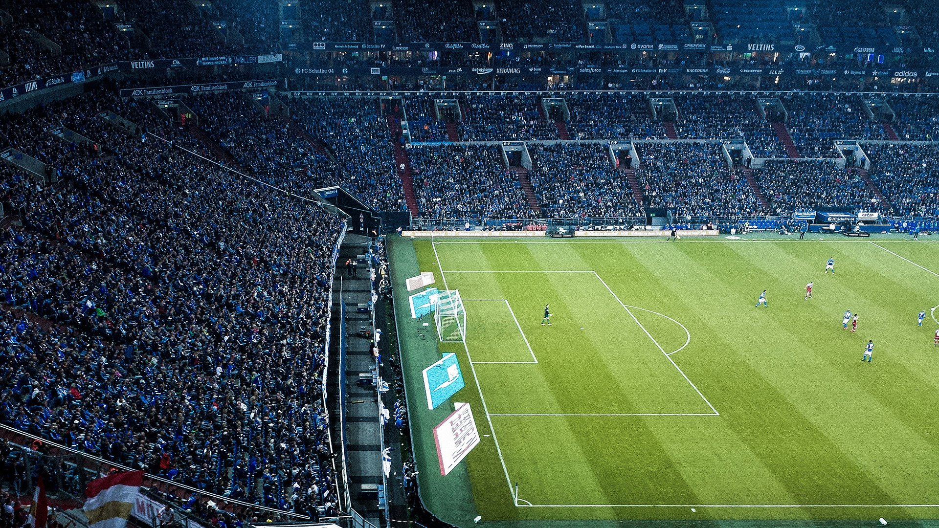 绿茵场上的逆袭，土耳其险胜丹麦，法比尼奥闪光夜