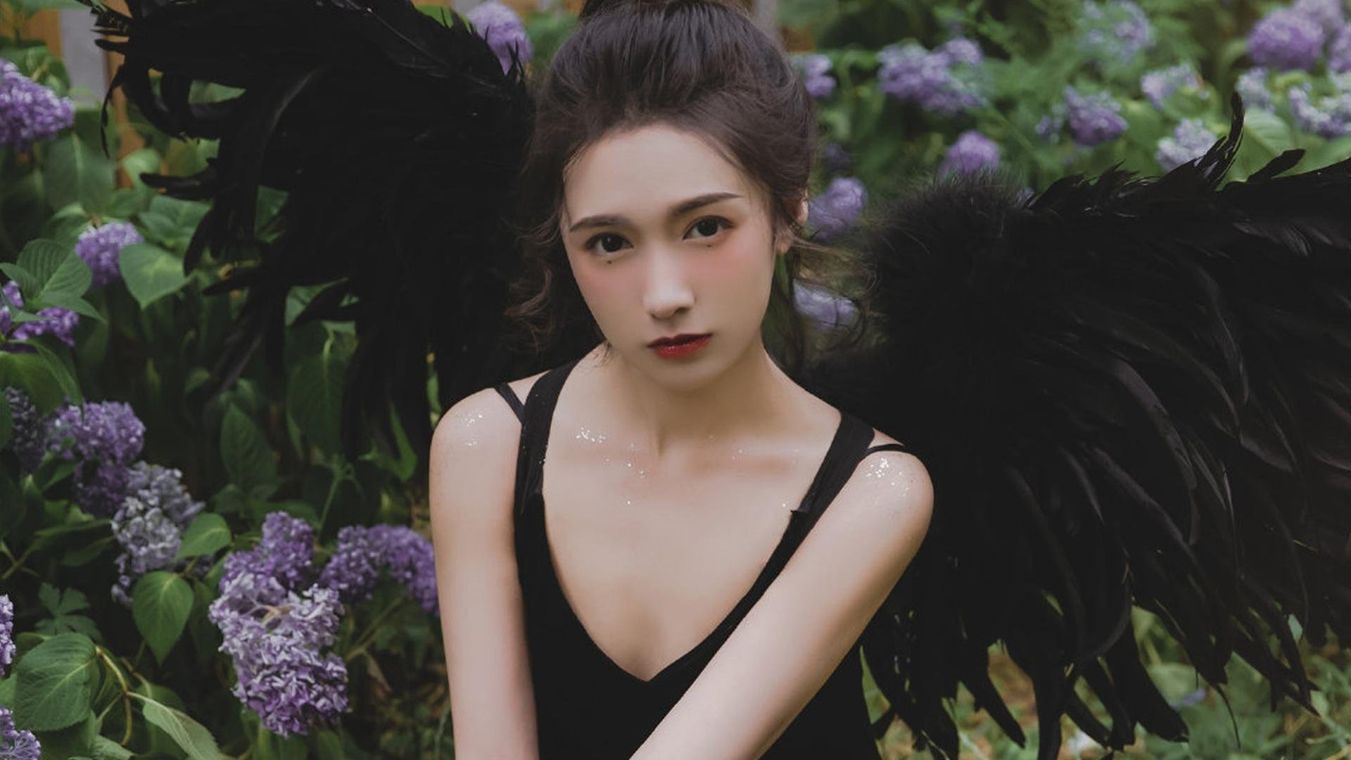 红龙鏖战童话王国，恩佐一剑定山河—一场载入史册的独特对决