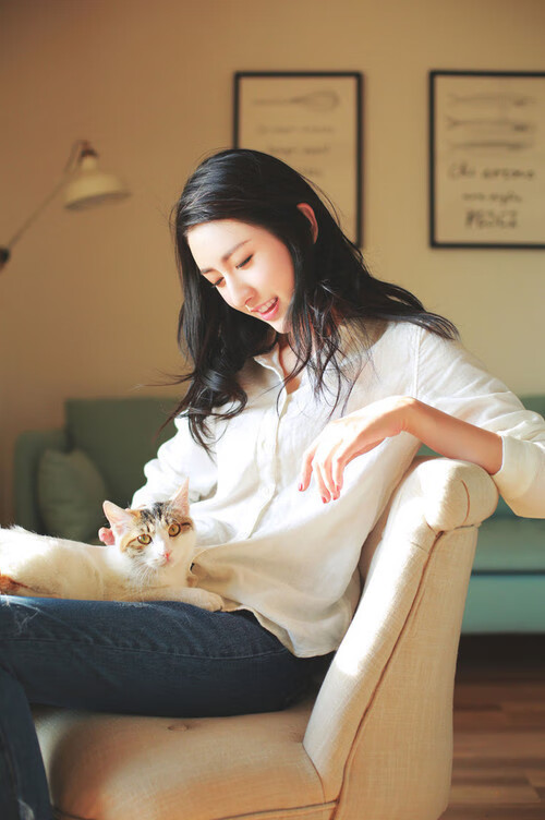 速度的复仇，当德罗赞在F1街道接管比赛，黄蜂在数据洪流中横扫广东