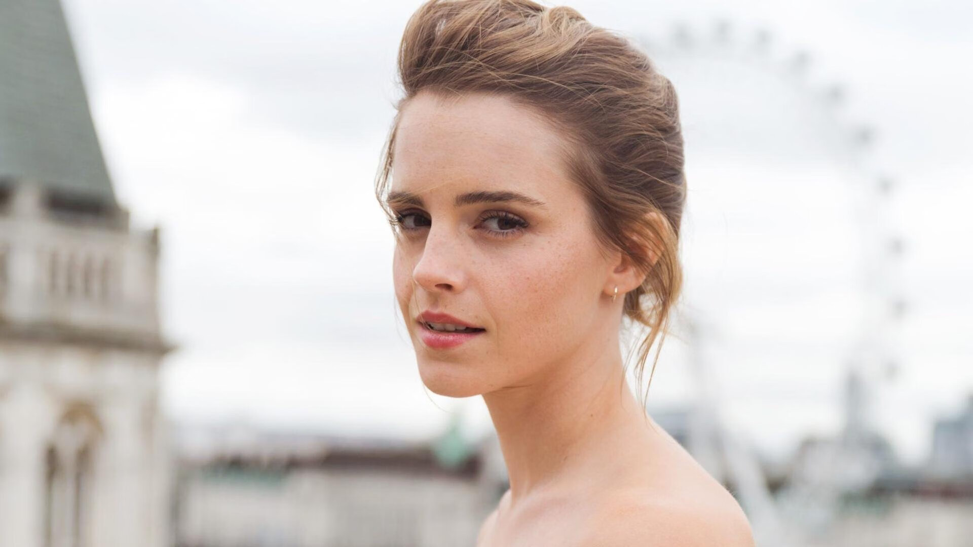 体育史的褶皱里，小人物与巨人的宿命倒悬